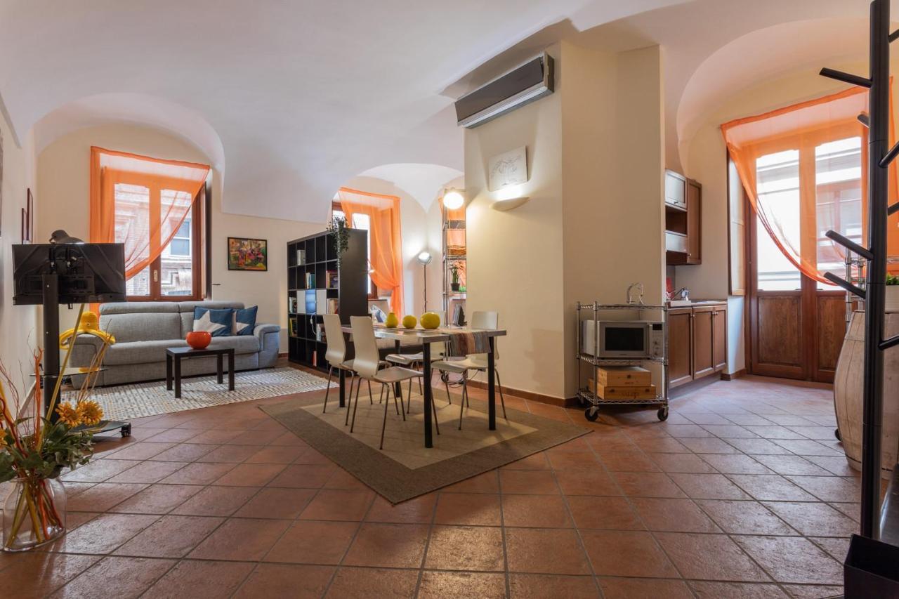 Turin Central Loft Carignano By Wonderful Italy Bagian luar foto