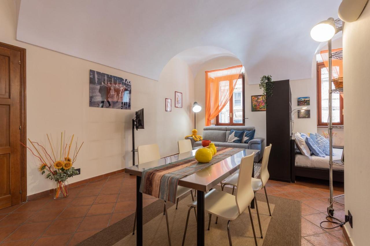 Turin Central Loft Carignano By Wonderful Italy Bagian luar foto